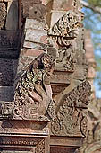 Banteay Srei temple - corner stone decoration